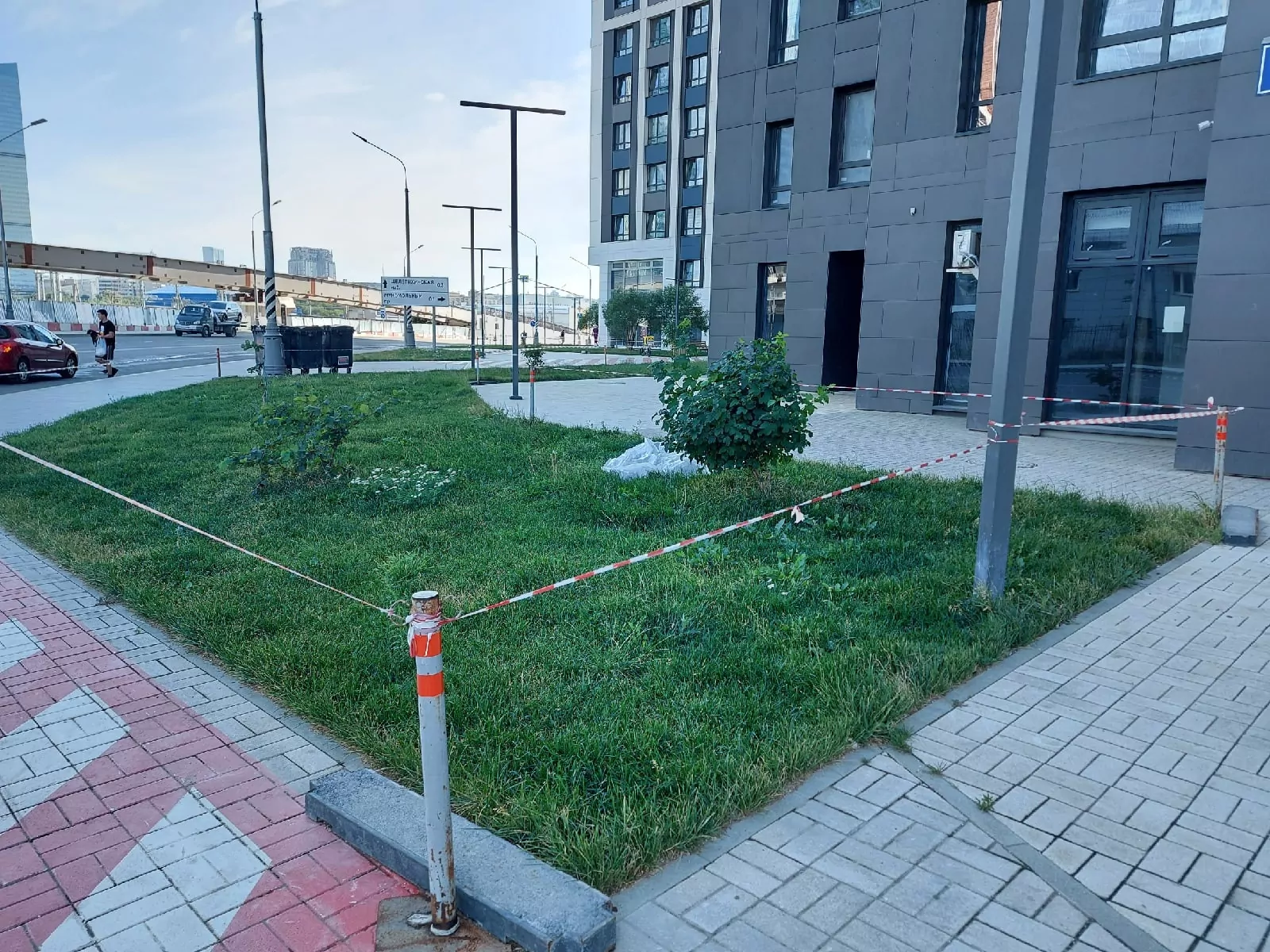 Жители ЖК «Мукомольный 2» добиваются благоустройства территории, фото