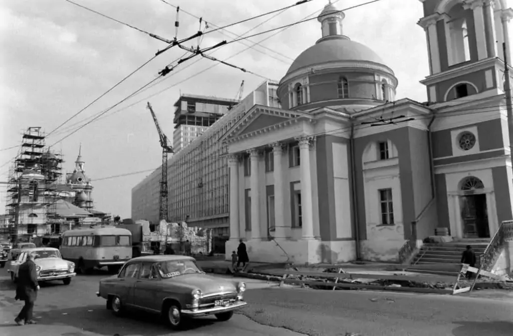 Китай-город &mdash; Площадь Революции: из-за ряда вон выходящий район  фото