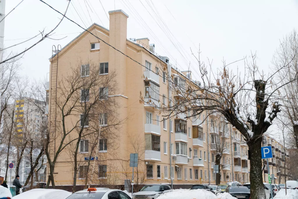 Тульская &mdash; Октябрьская: музей авангарда под открытым небом  фото