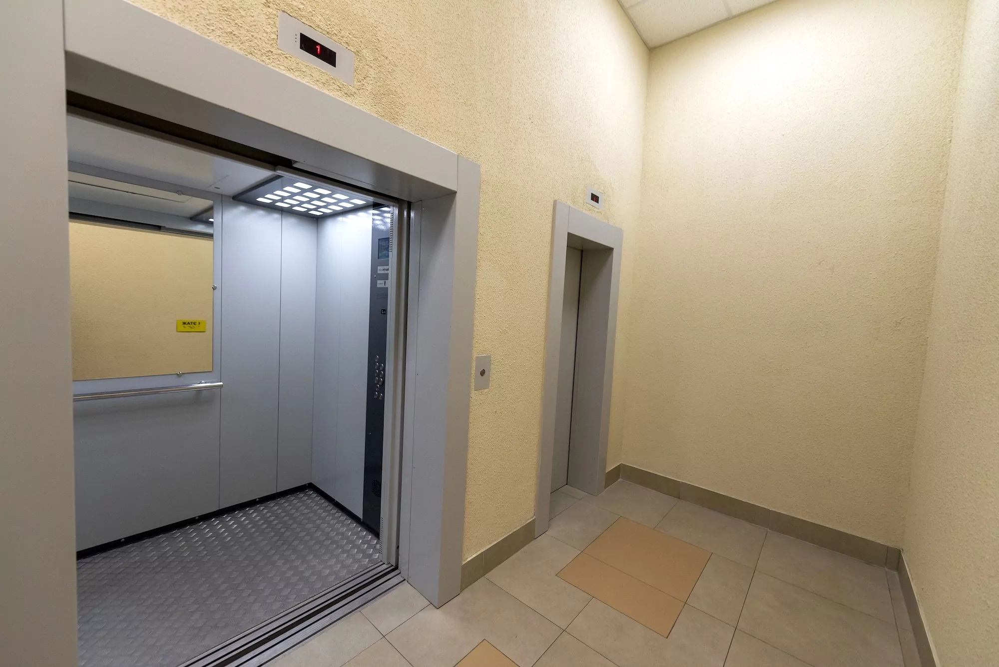 В новом году в Марфино заменят лифты на 27 адресах, фото