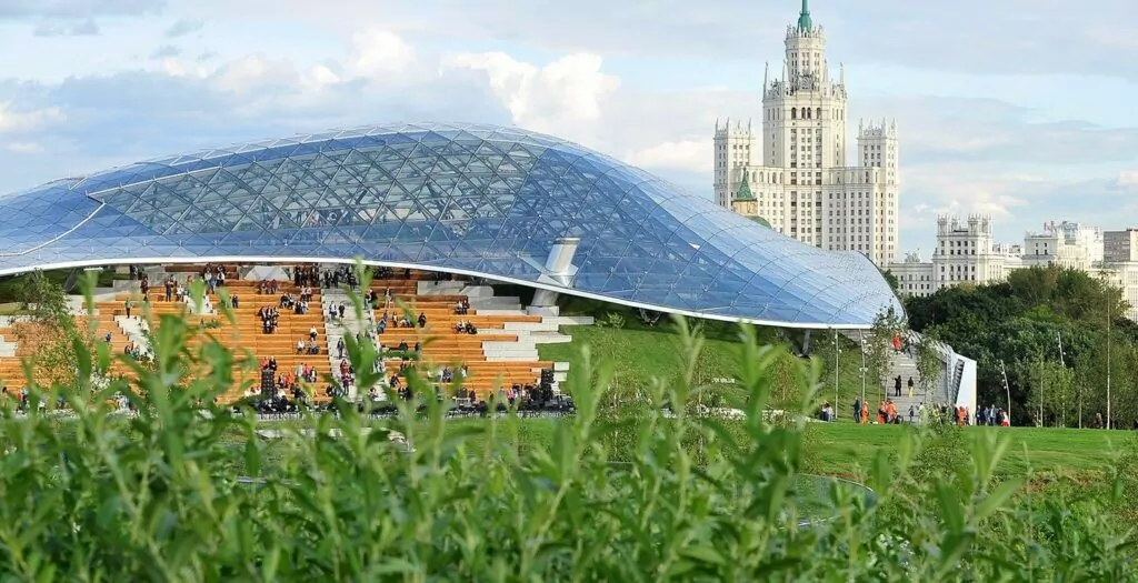 Китай-город &mdash; Площадь Революции: из-за ряда вон выходящий район  фото