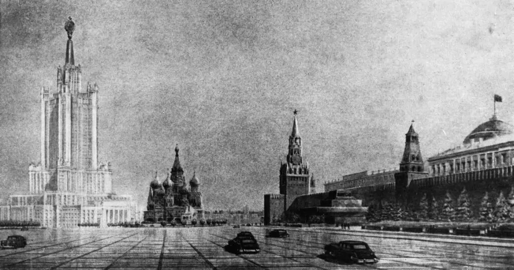 Китай-город &mdash; Площадь Революции: из-за ряда вон выходящий район  фото
