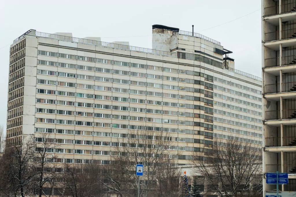 Академическая &mdash; Крымская: широкое поле для экспериментов  фото