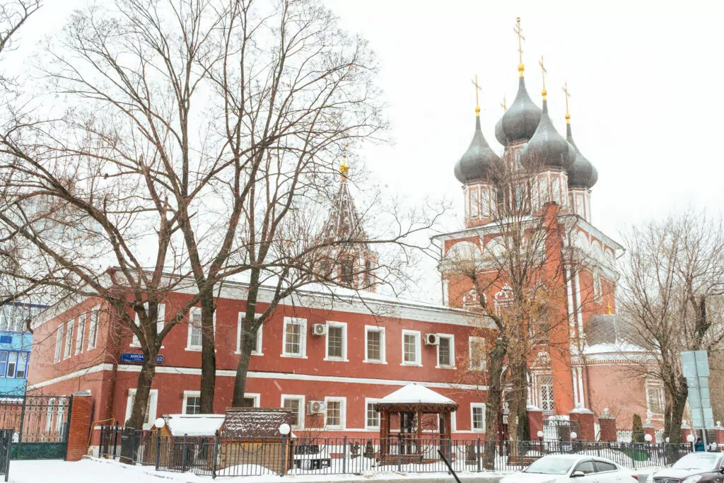 Октябрьская &mdash; Ленинский проспект: Москва-на-Донской  фото