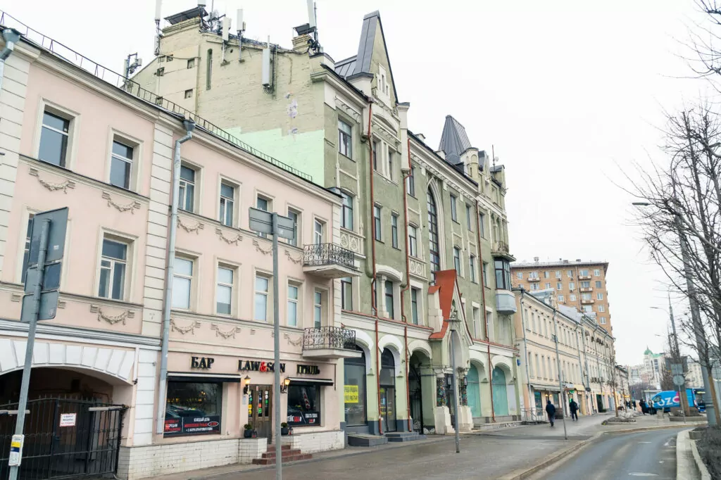 Трубная — Цветной бульвар: где твои семнадцать лет? Трубная — Цветной бульвар: где твои семнадцать лет? фото