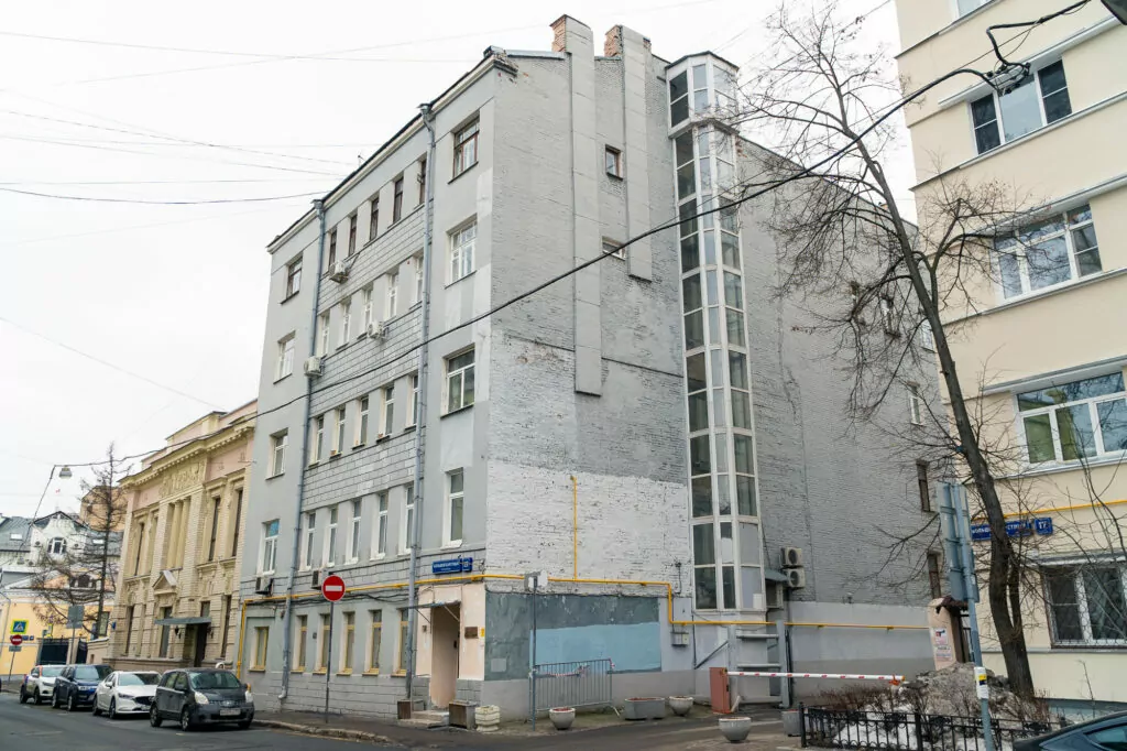 Трубная — Цветной бульвар: где твои семнадцать лет? Трубная — Цветной бульвар: где твои семнадцать лет? фото