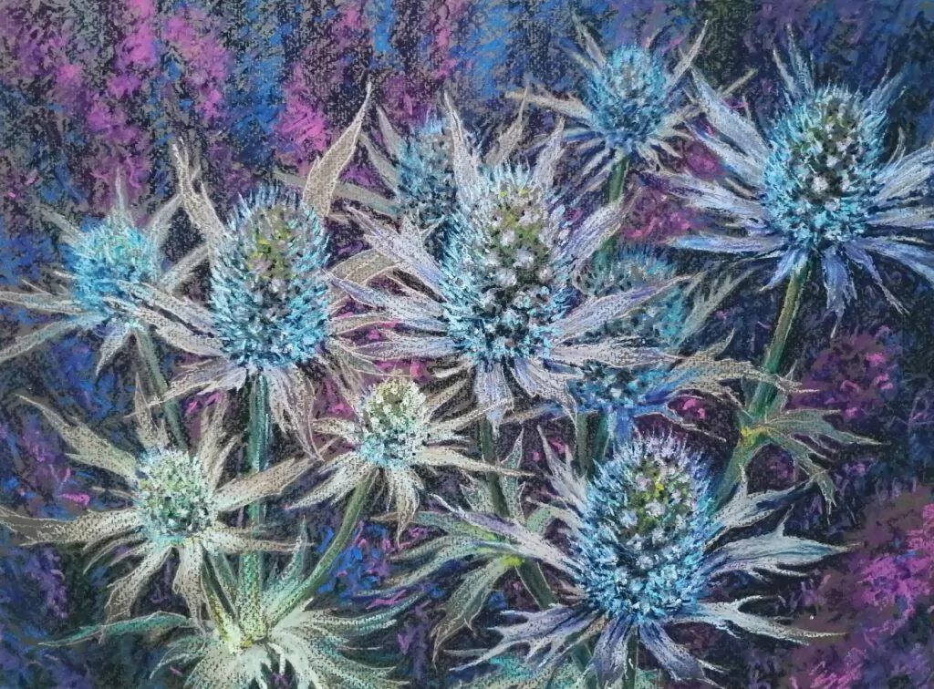 Прошлое и будущее московского транспорта, ботаническая иллюстрация и женский клуб: в парках столицы  фото