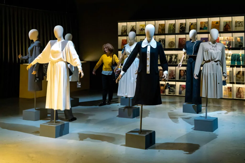 История моды и японский сад: куда пойти после работы  фото