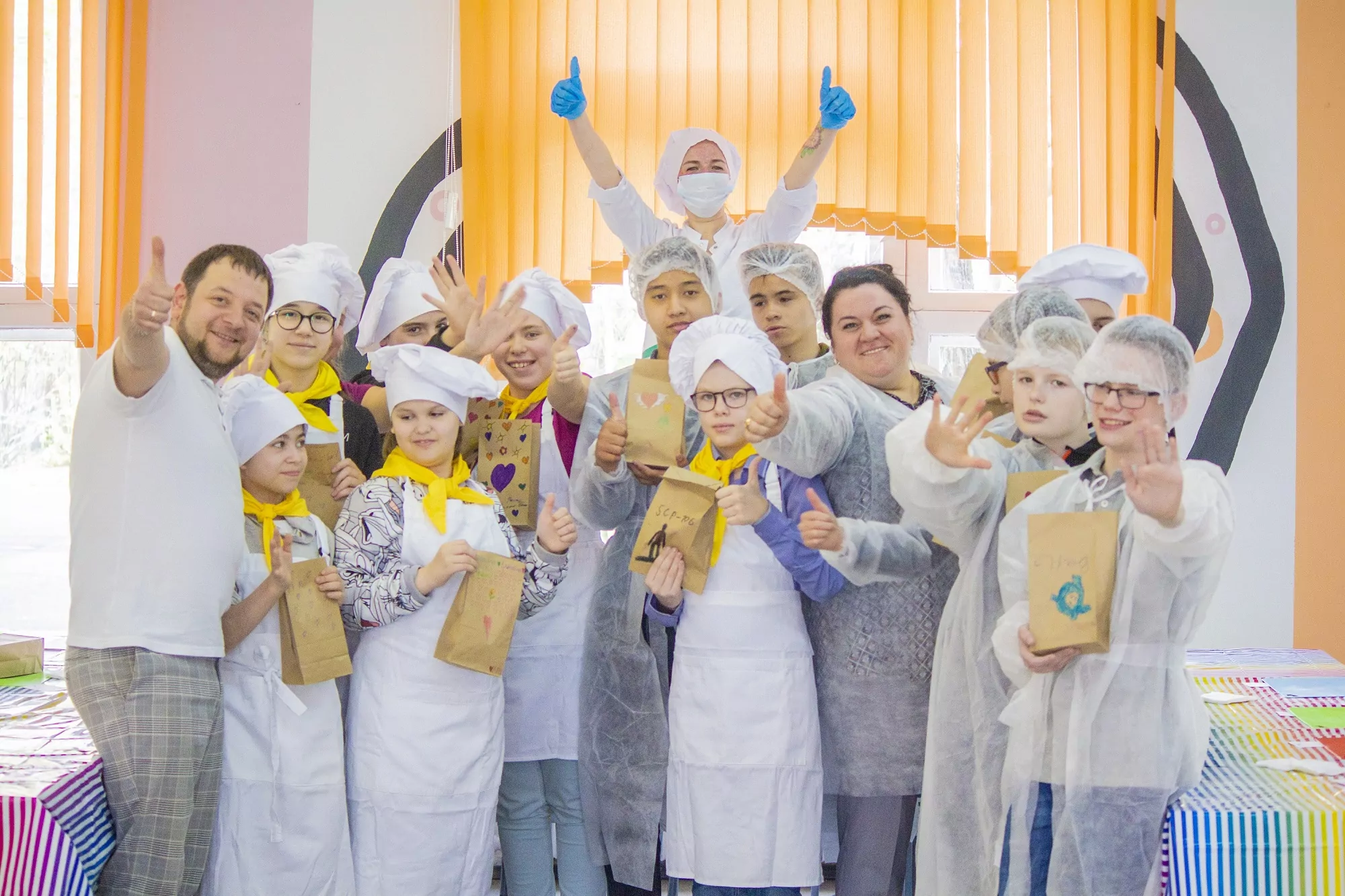 Комбинат питания провел кулинарный мастер-класс для детей с ограниченными возможностями здоровья, фото