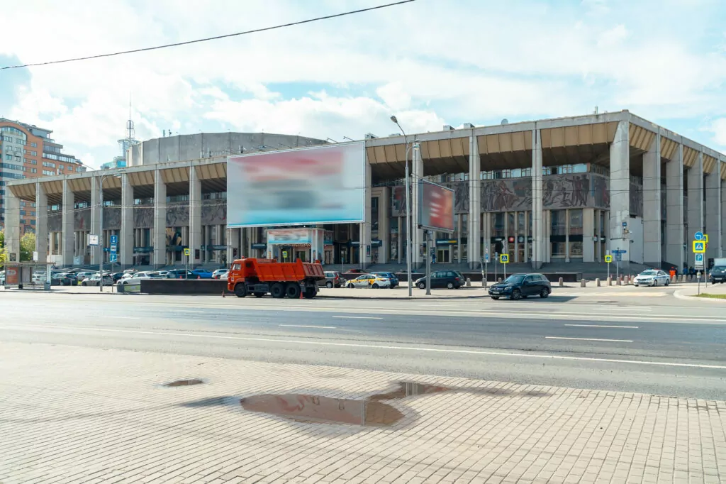 Парк культуры — Фрунзенская: вестник вестибюлей Парк культуры — Фрунзенская: вестник вестибюлей фото