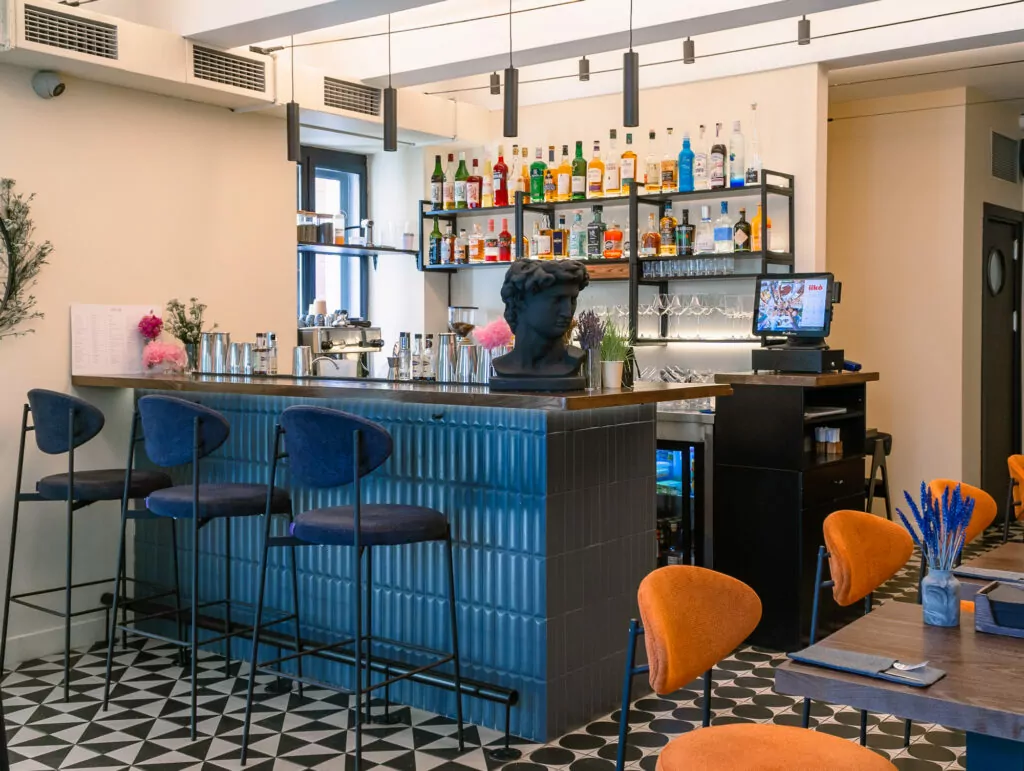 Бальные танцы и жизнь российской глубинки: куда пойти после работы&nbsp;  фото