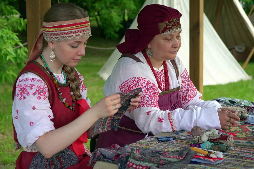 Перенестись в XVII век можно из Коломенского  фото