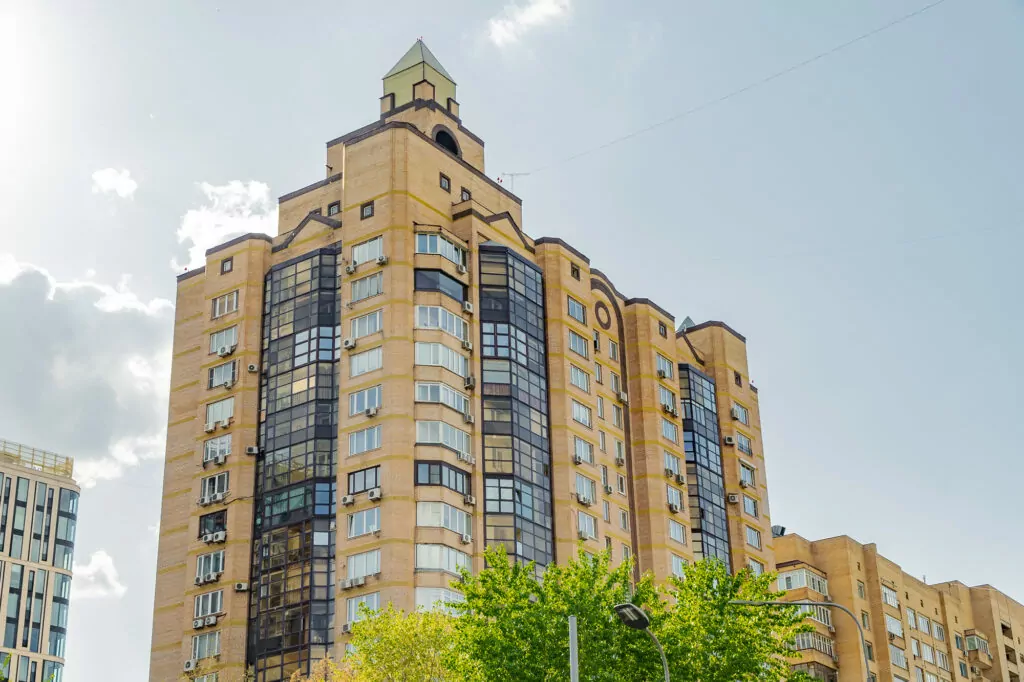 Университет &mdash; Ленинский проспект: вокруг дома, где прописан Путин  фото