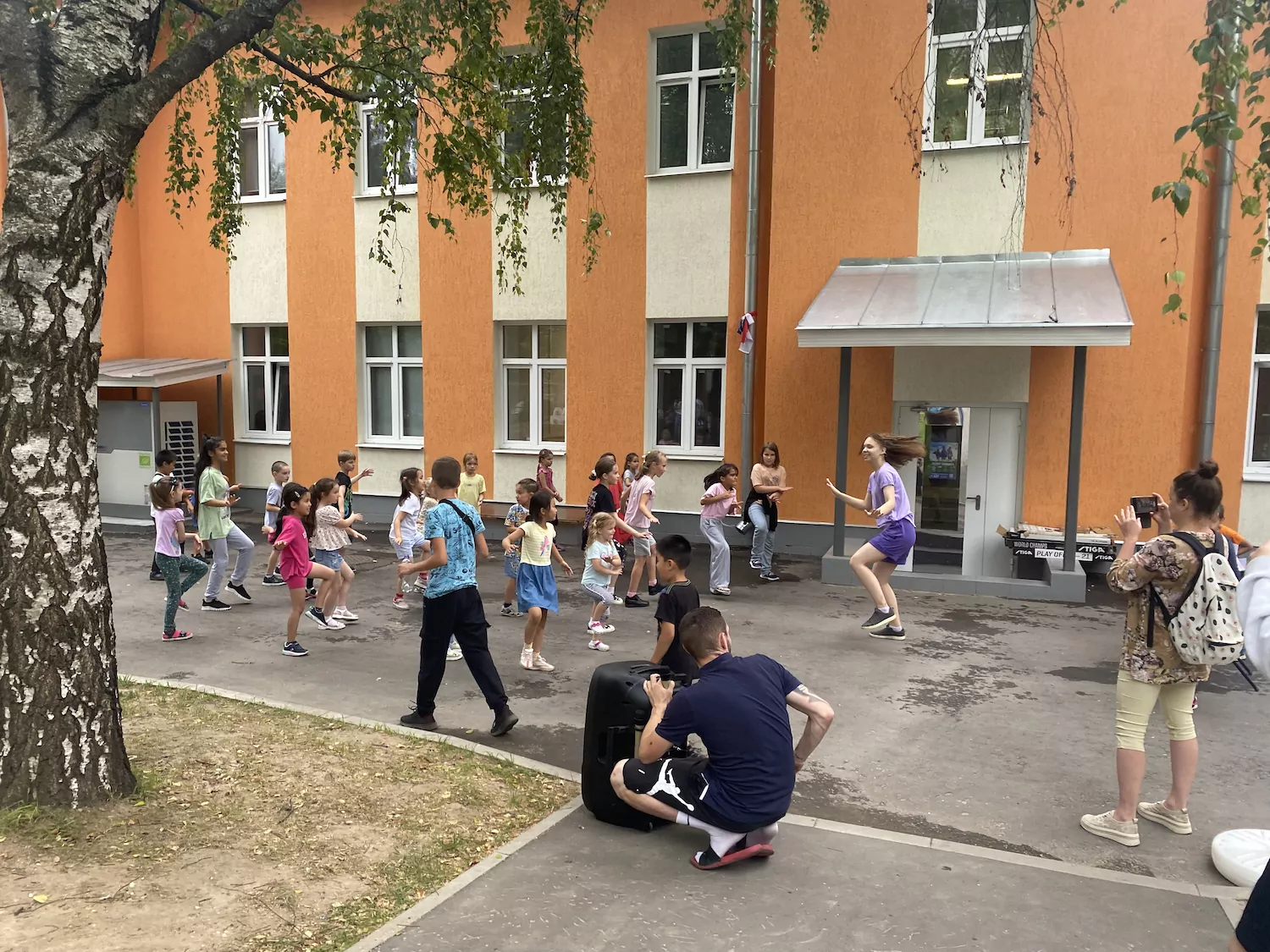 Дворовый праздник «Мои соседи» состоялся в Перово, фото