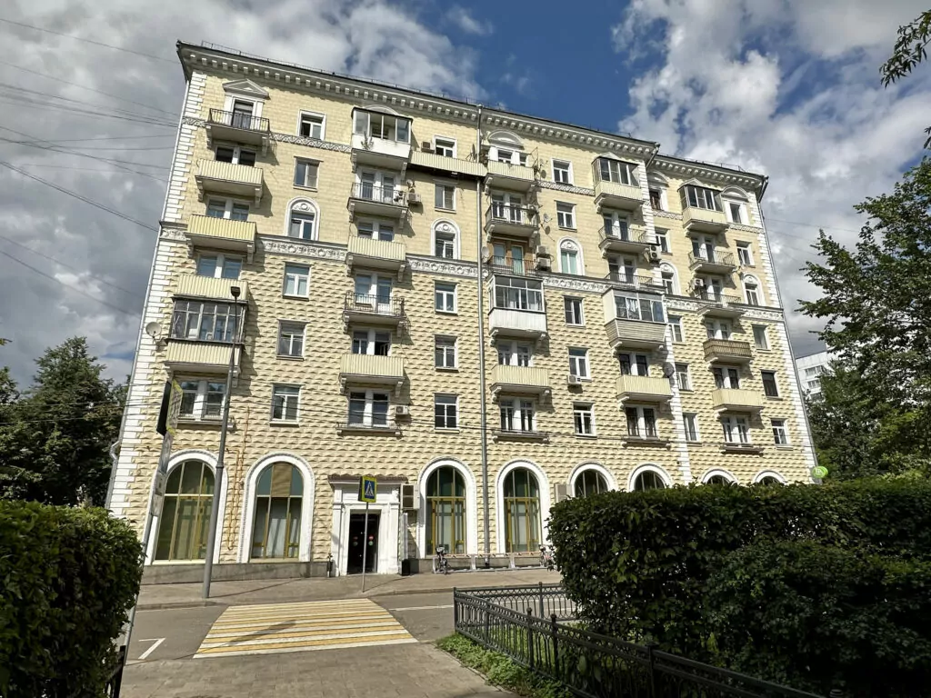Зорге &mdash; Аэропорт: генеральные секретари песчаных улиц  фото