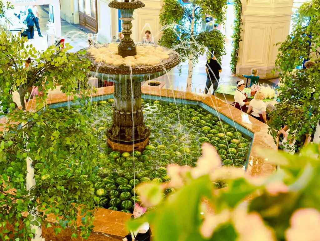 Едим арбузы и отказываемся от вредных привычек &mdash; куда пойти после работы  фото