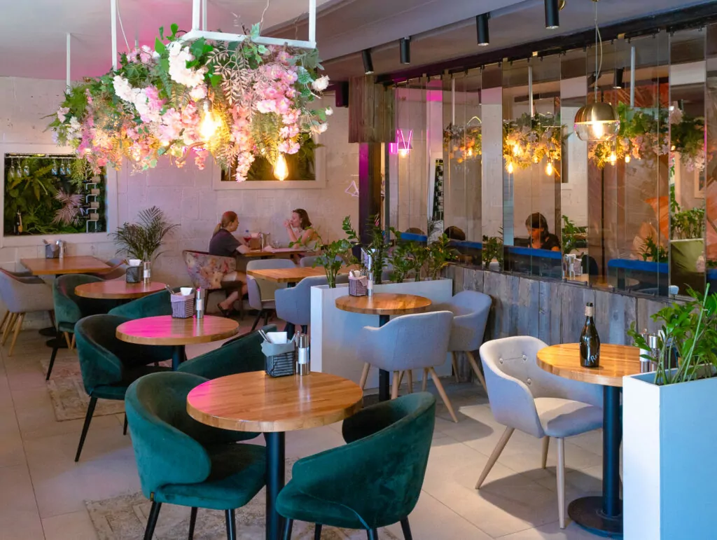 Едим арбузы и отказываемся от вредных привычек &mdash; куда пойти после работы  фото