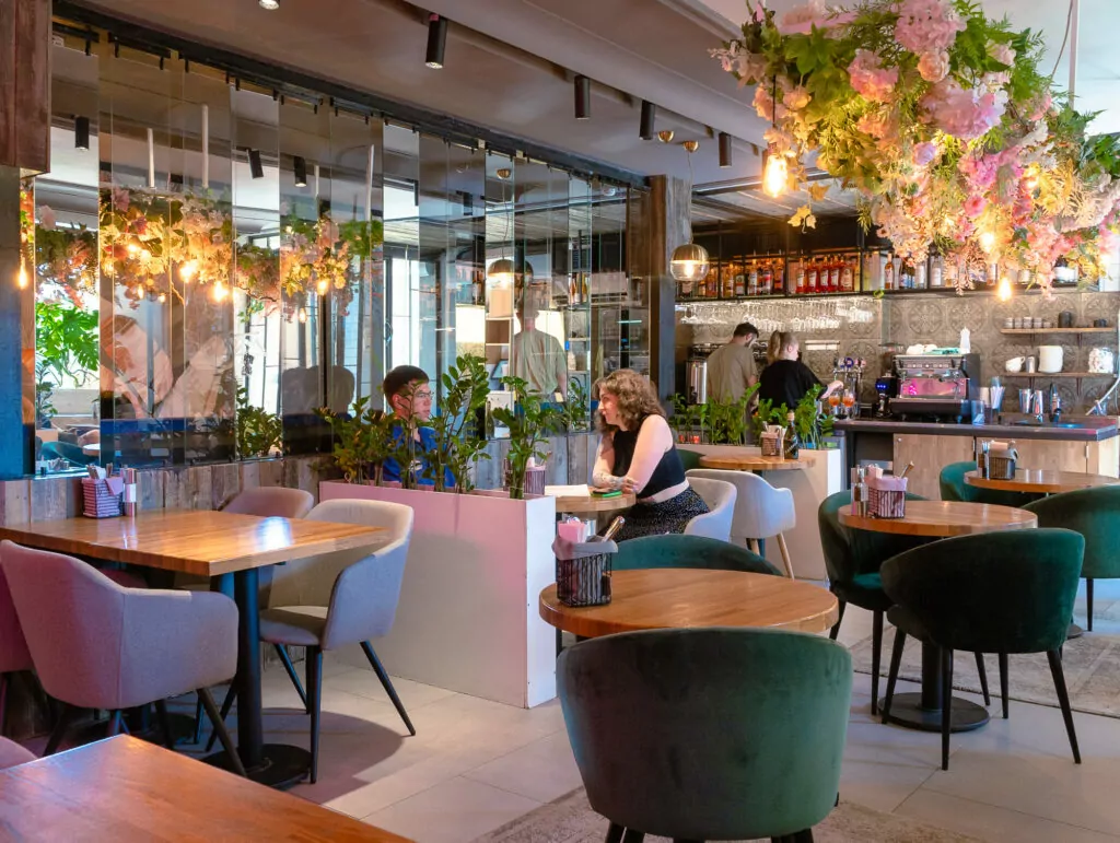 Едим арбузы и отказываемся от вредных привычек &mdash; куда пойти после работы  фото