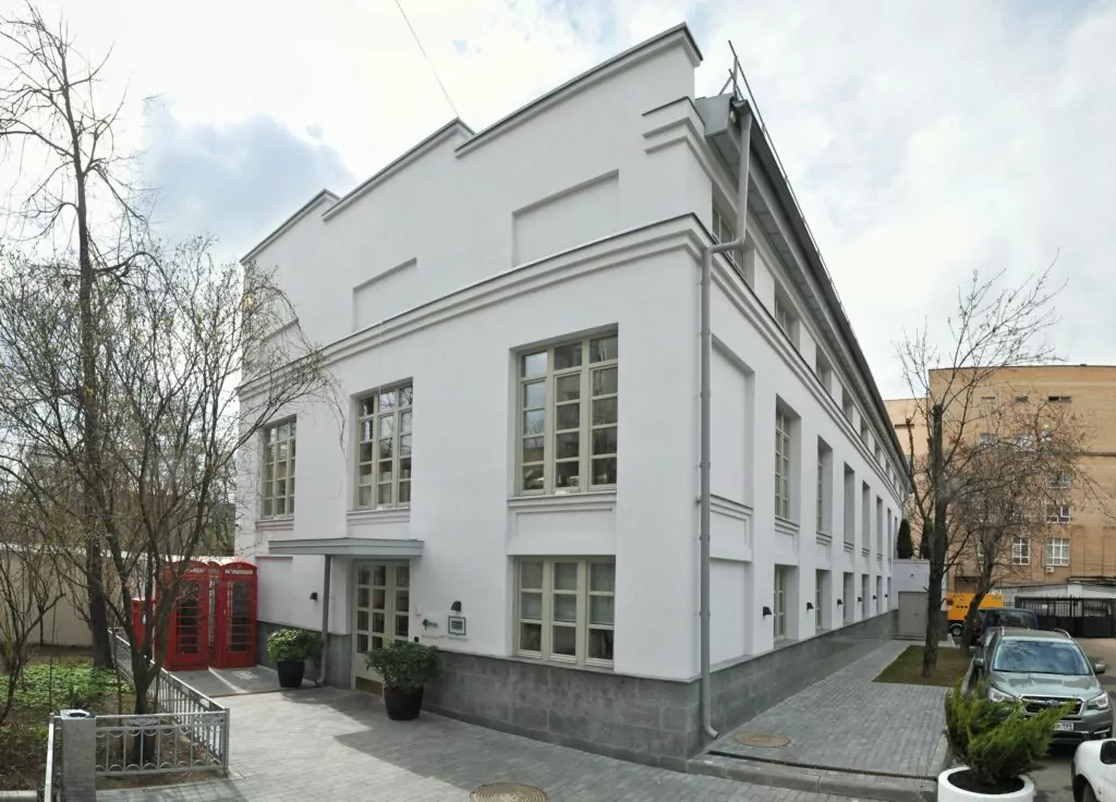 «Маяковская» — «Баррикадная»: Москва по-грузински  фото