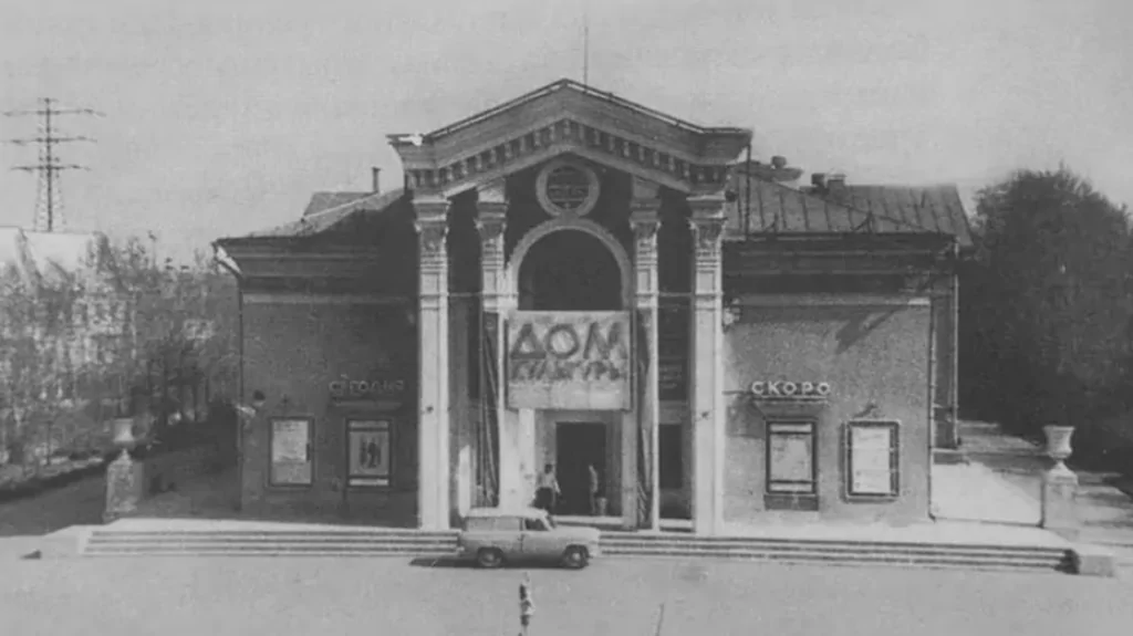Перерва — Курьяново: Харрисон Форд и «K-19», Димон и «БМВ 7» Перерва — Курьяново: Харрисон Форд и «K-19», Димон и «БМВ 7» фото