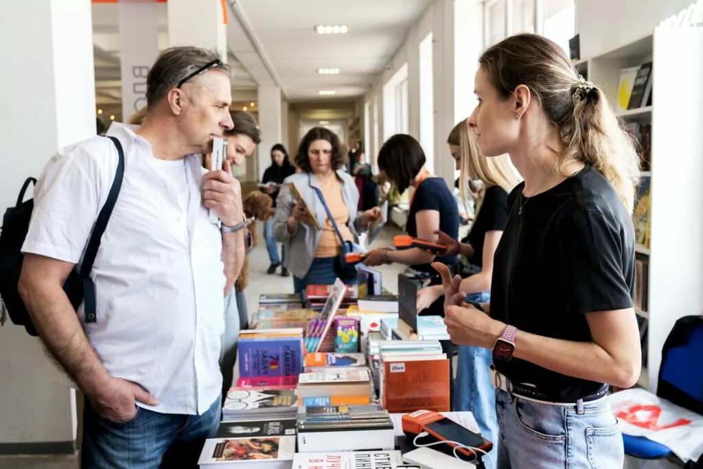 Москва выходная: книжный фестиваль, музыка Испании и экзотические товары из Вьетнама Москва выходная: книжный фестиваль, музыка Испании и экзотические товары из Вьетнама фото