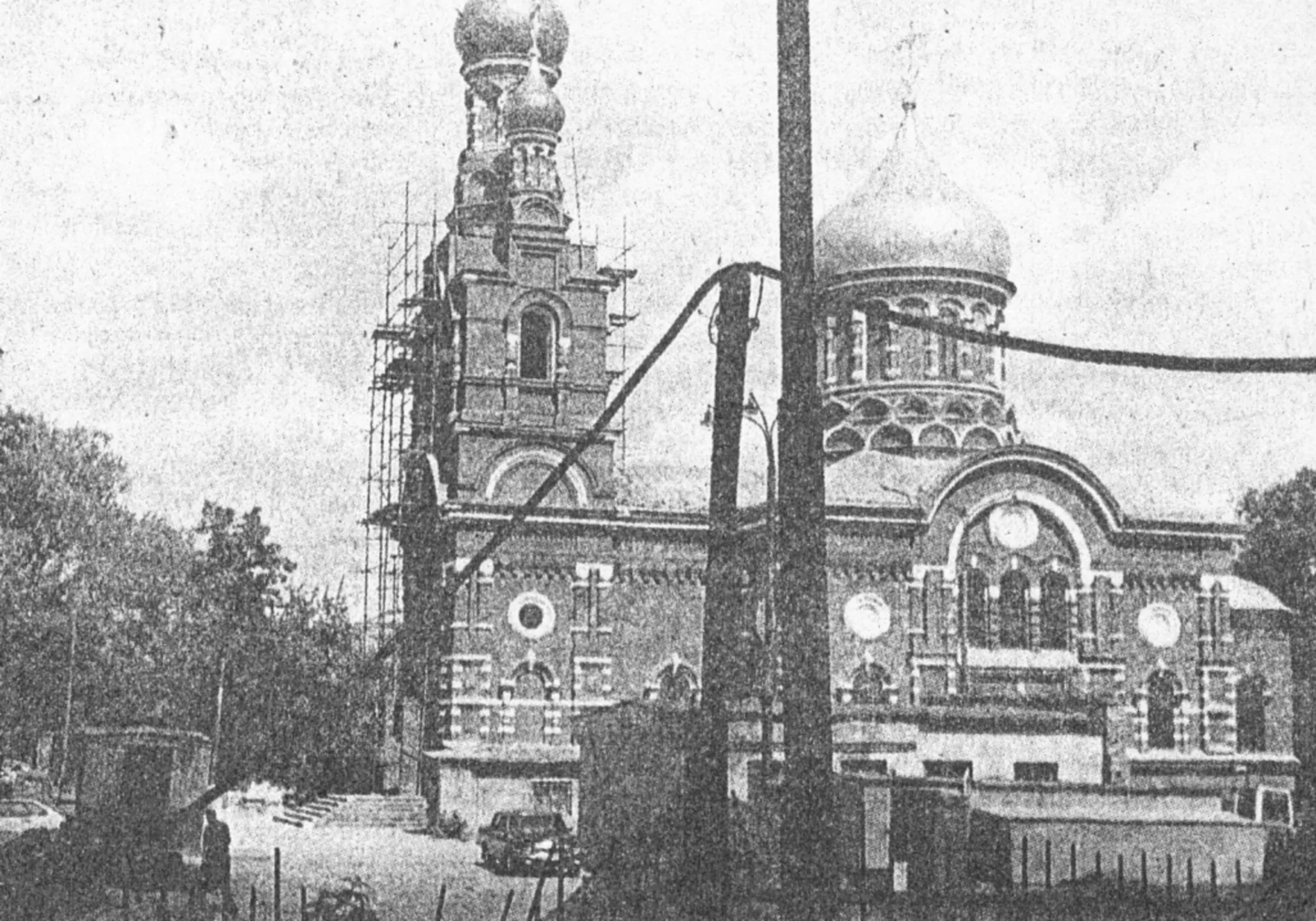 Храм алексеевский на красносельской. Алексеевский монастырь Москва 19 век. Алексеевский женский монастырь в Москве. Кладбище Алексеевского монастыря в Москве на Красносельской. Крестовоздвиженский храм Алексеевского монастыря.