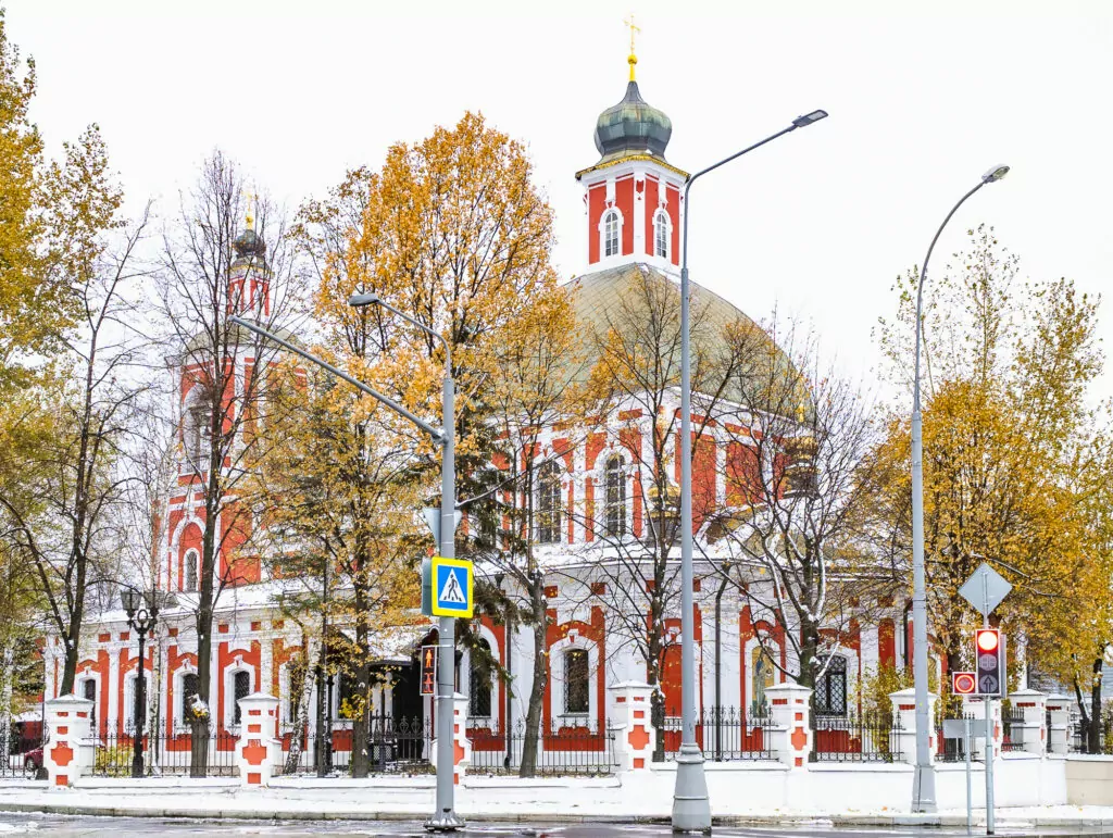 Проспект Мира — Савеловская: ОПГ, НКВД, КВН, ГИБДД Проспект Мира — Савеловская: ОПГ, НКВД, КВН, ГИБДД фото