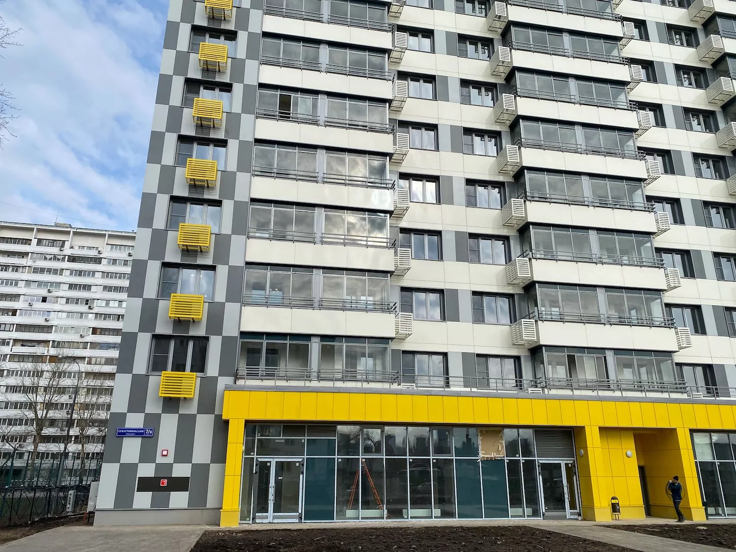 100 помещений в реновационных домах отдано под инфраструктуру, фото