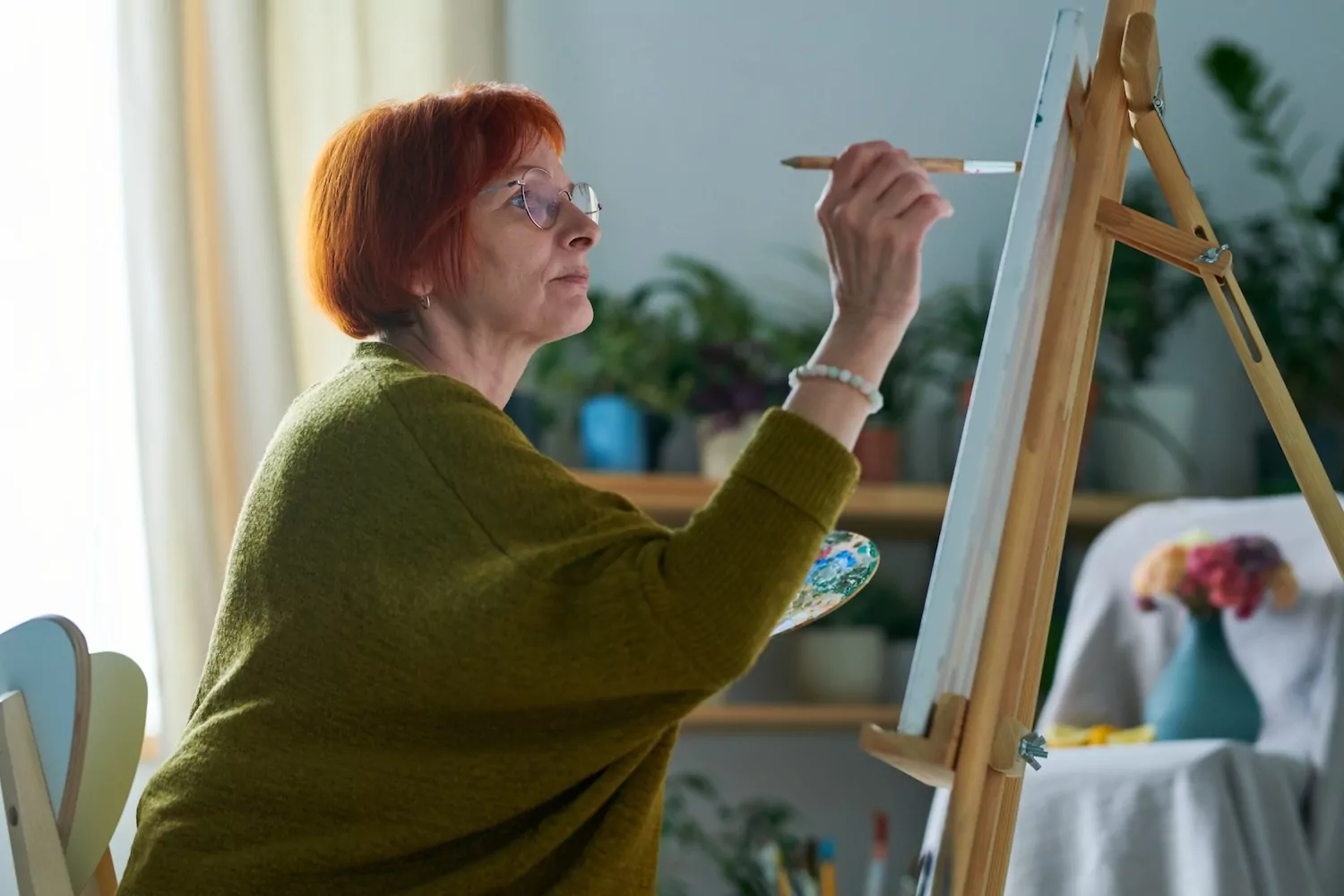 Жители старшего возраста могут освоить рисование акварелью в Савелках, фото