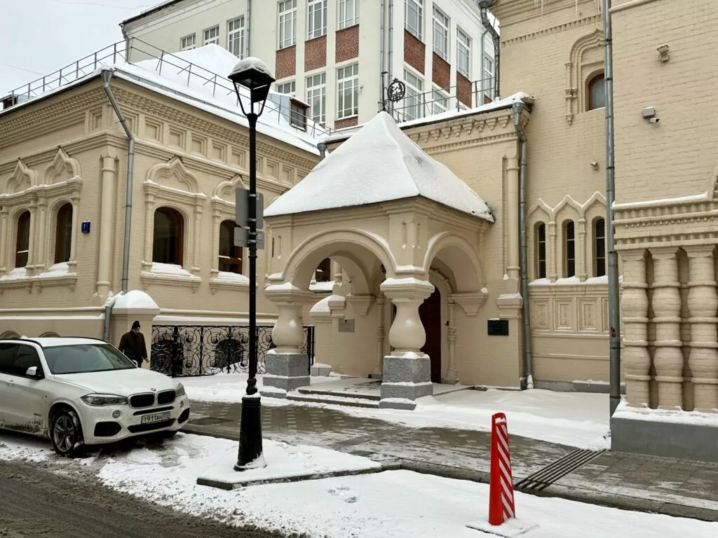 Тверская &mdash; Арбатская: первый советский против первого имперского  фото