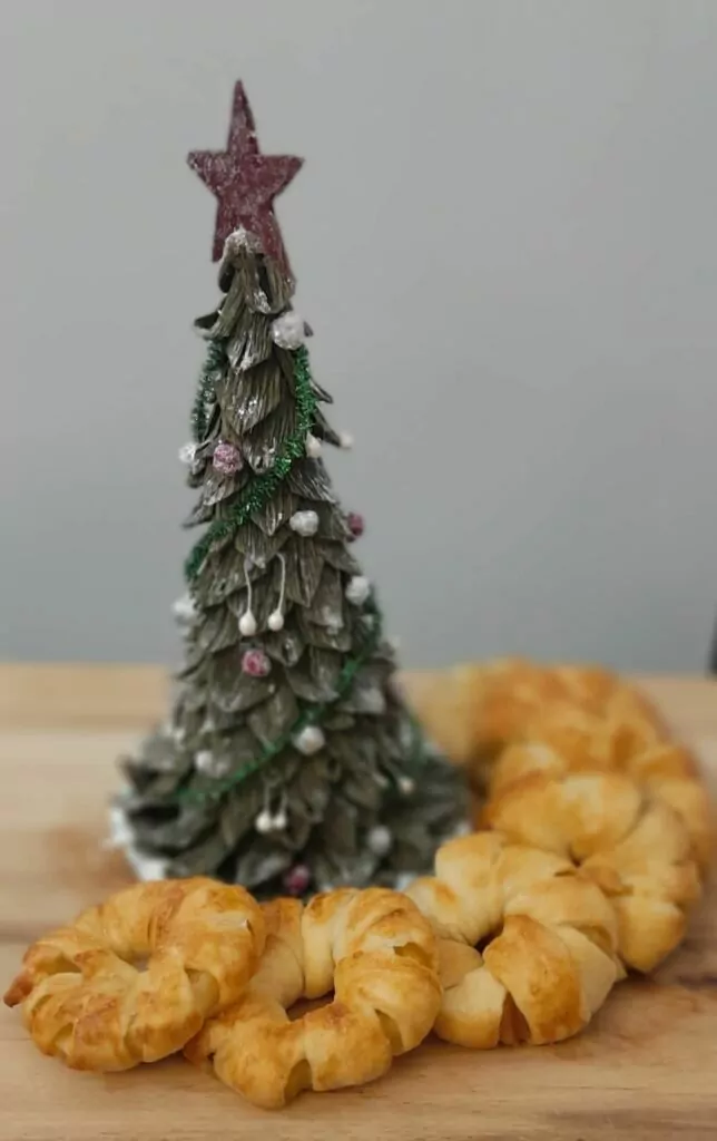 Дошколята угостили Дедушку Мороза выпечкой, которую приготовили сами Дошколята угостили Дедушку Мороза выпечкой, которую приготовили сами фото