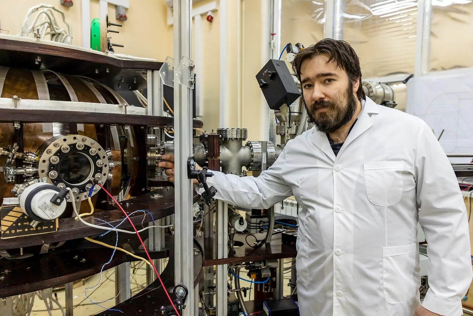 В поисках альтернативной энергии: ученый из Москвы рассказал о создании учебного токамака, фото