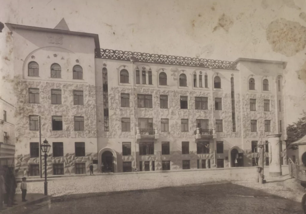 Чистые пруды — Китай-город: Чистые на Грязех Чистые пруды — Китай-город: Чистые на Грязех фото