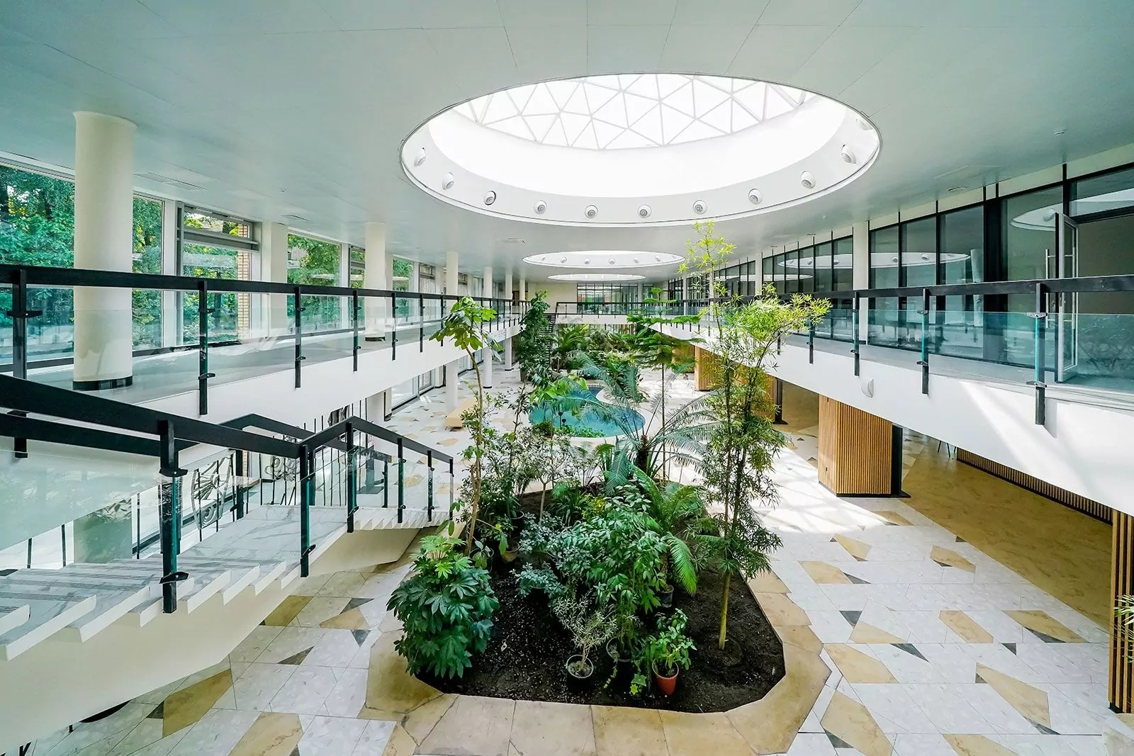 Зенитные фонари восстановлены в Московском дворце пионеров, фото