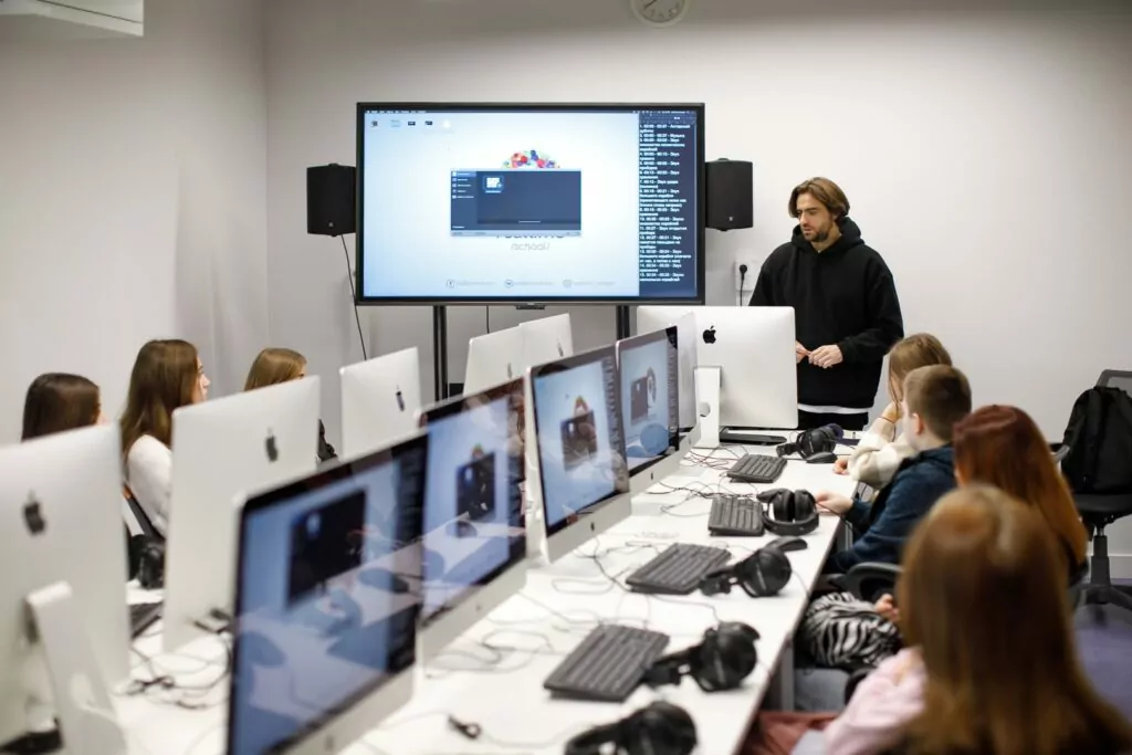 Python и motion-дизайн: «Техноград» на ВДНХ организует цикл бесплатных курсов  фото