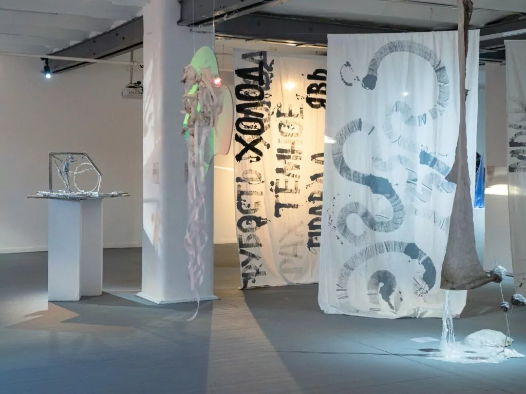 Картины без авторства, ночь театров, и кулинарное сокровище — куда пойти после работы Картины без авторства, ночь театров, и кулинарное сокровище — куда пойти после работы  фото