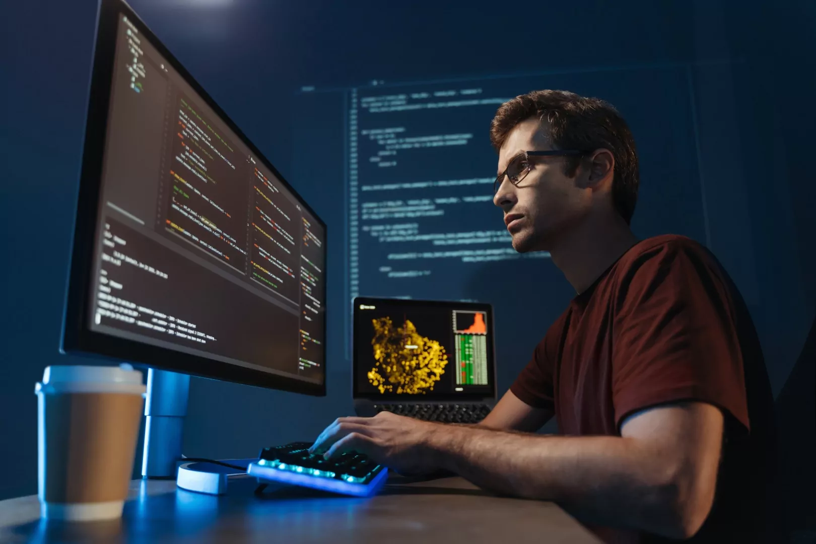 Москвичей бесплатно научат программировать на языке Python, фото
