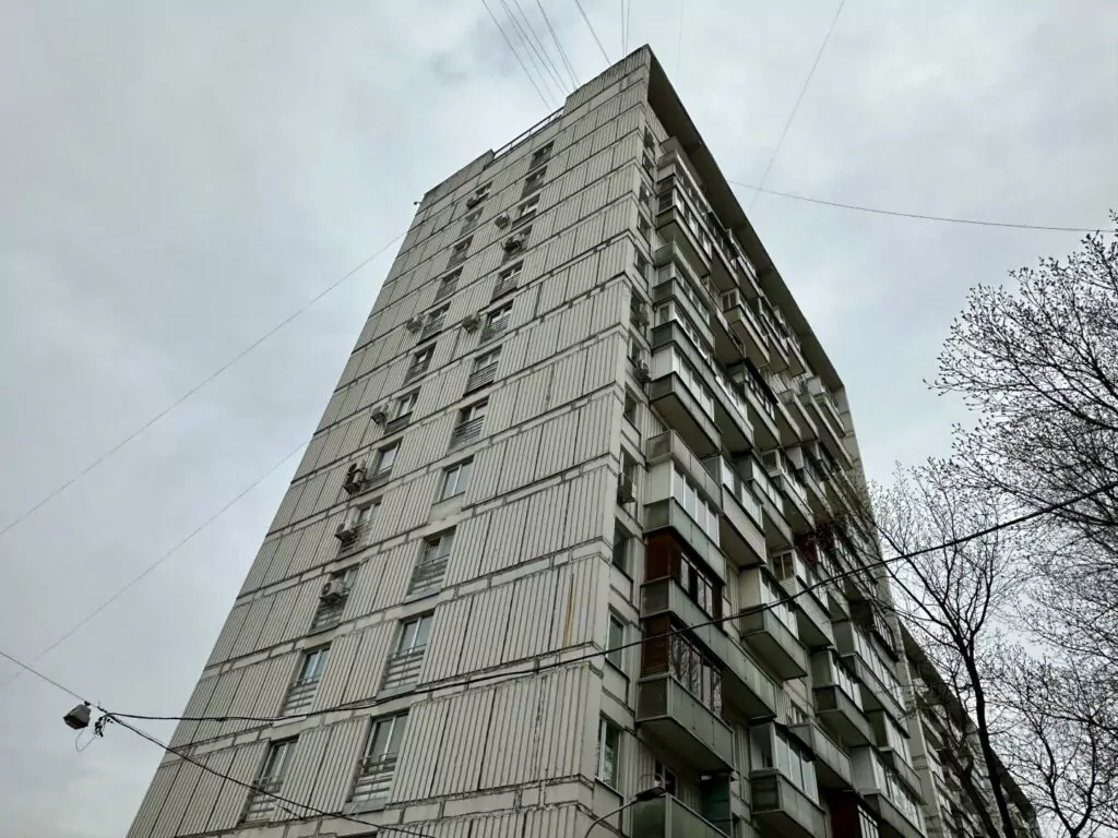 Добрынинская — Полянка: место высадки советских типовых «пришельцев» Добрынинская — Полянка: место высадки советских типовых «пришельцев» фото