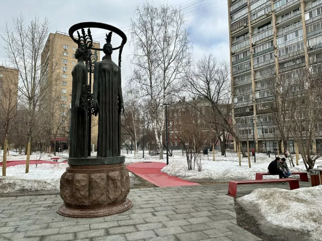 Киевская — Студенческая: «Потылиха», следующая остановка «Киевская» Киевская — Студенческая: «Потылиха», следующая остановка «Киевская» фото