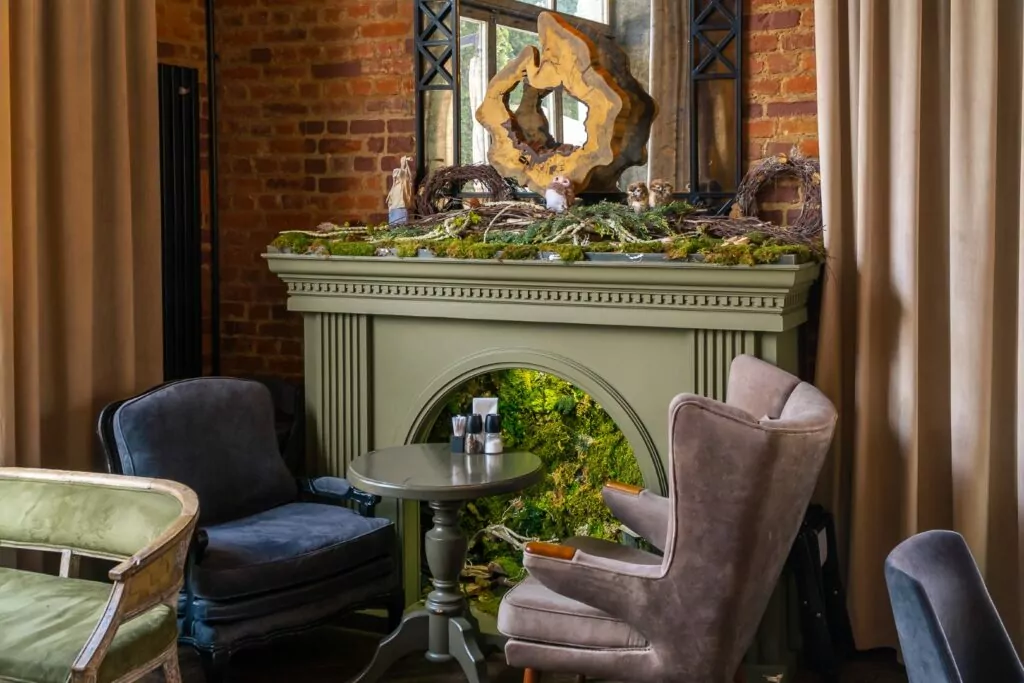 Русская кухня, экзотические животные и поэзия &mdash; куда пойти после работы  фото