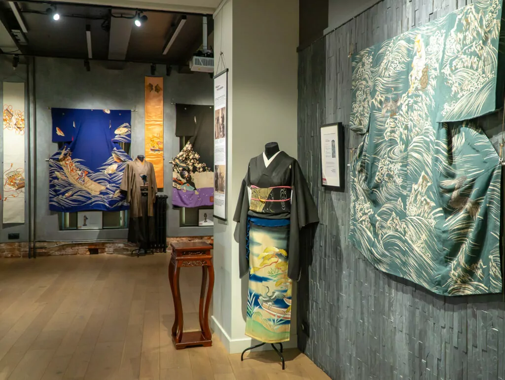 Пасхальный фестиваль, история кимоно и авторские напитки &mdash; куда пойти после работы  фото