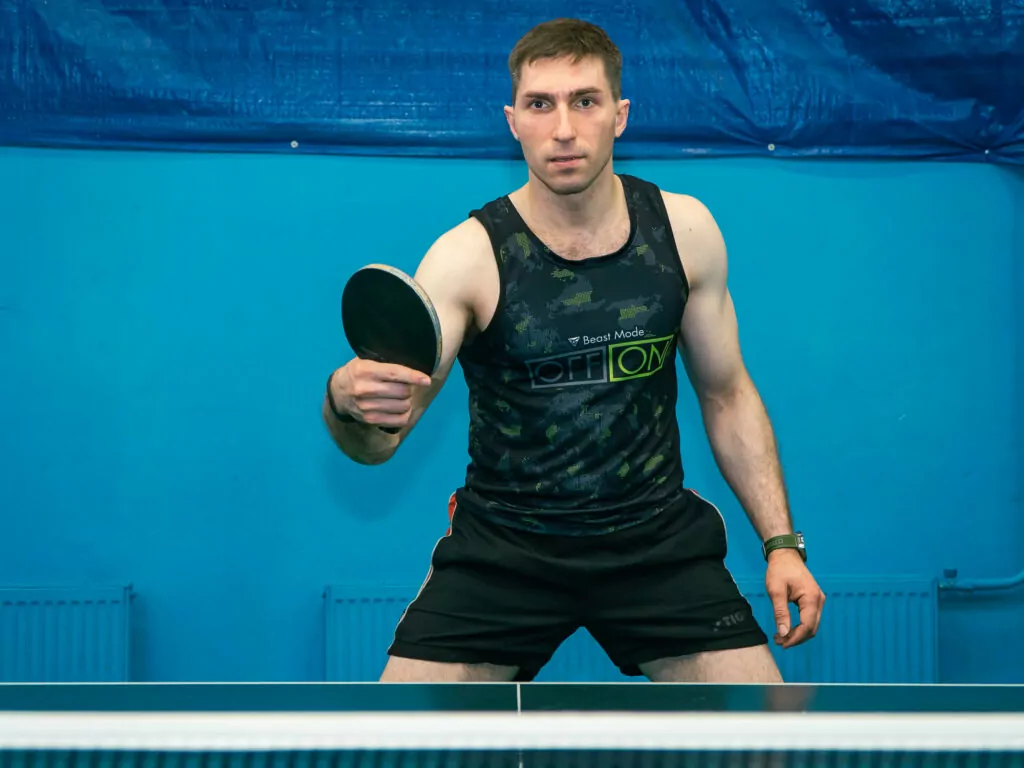 Настольный теннис: учимся играть с кандидатом в мастера спорта  фото