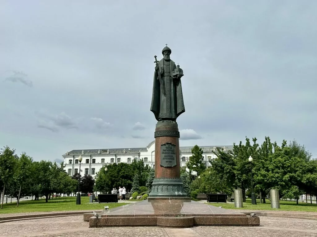 Добрынинская &mdash; Тульская: где копейка рубль стоит  фото