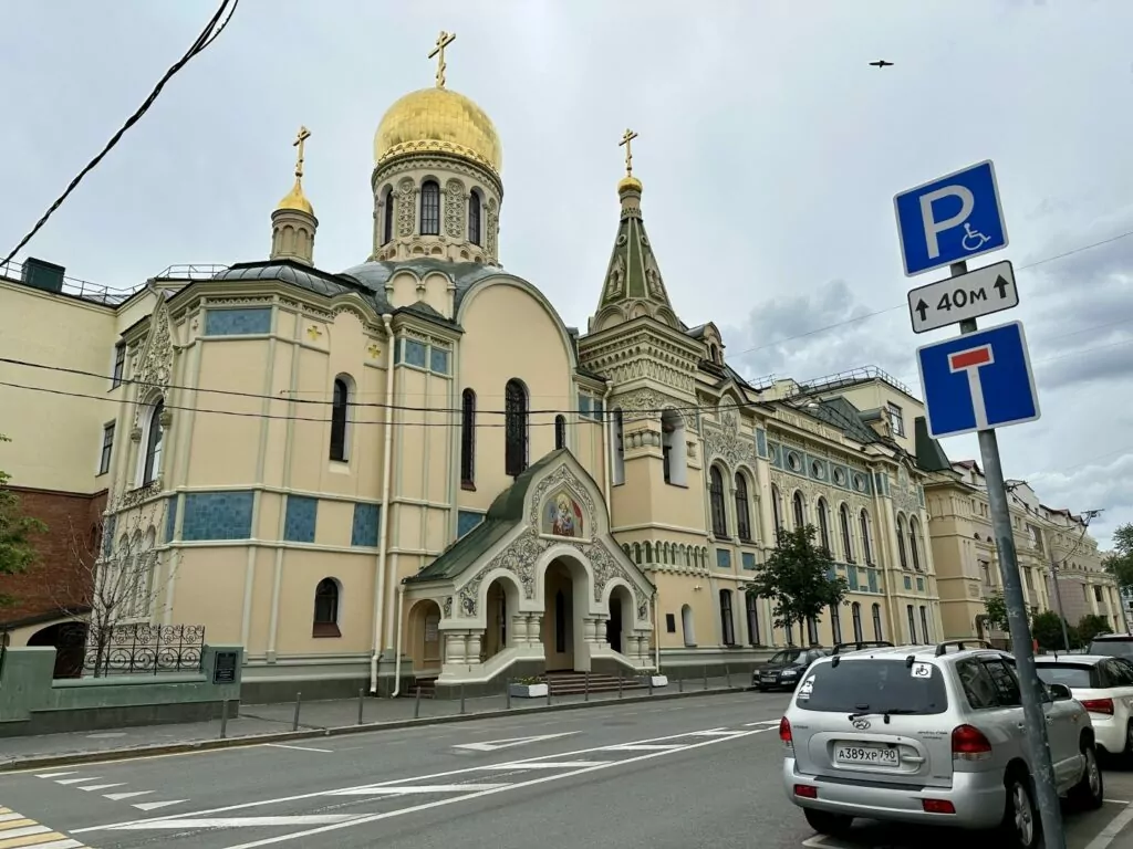 Добрынинская &mdash; Тульская: где копейка рубль стоит  фото
