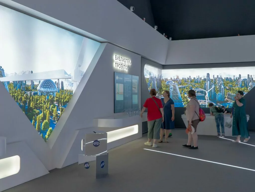 Танцы в парке, тесла-шоу и ресторан с камином — куда пойти после работы  фото