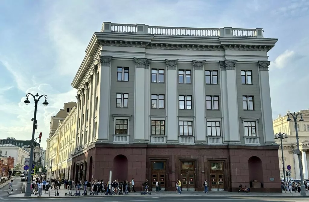 Охотный Ряд &mdash; Лубянка: брендов и зрелищ  фото