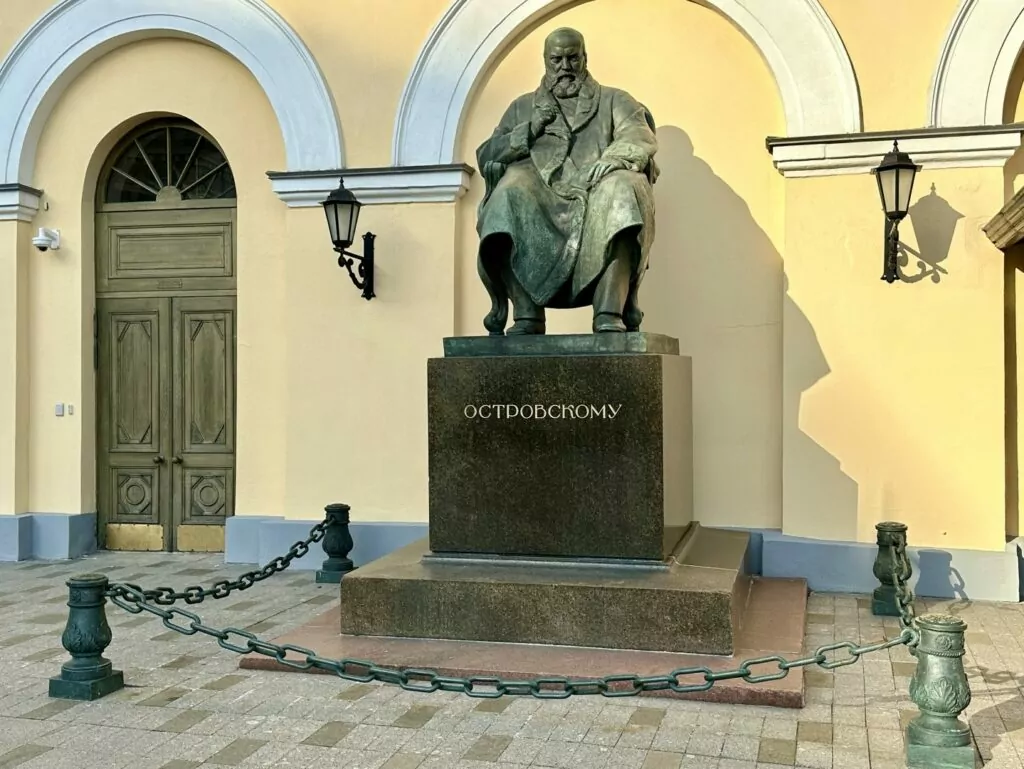 Охотный Ряд &mdash; Лубянка: брендов и зрелищ  фото