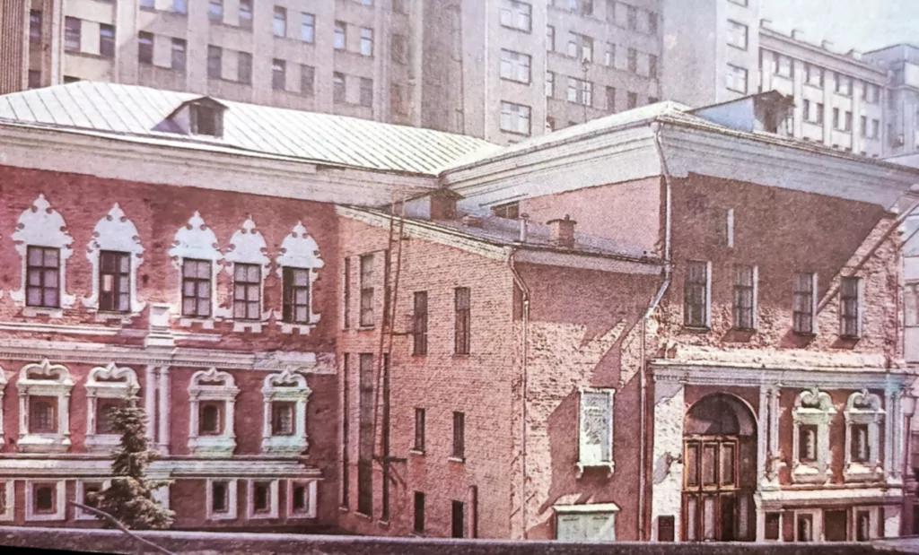 Охотный Ряд &mdash; Лубянка: брендов и зрелищ  фото