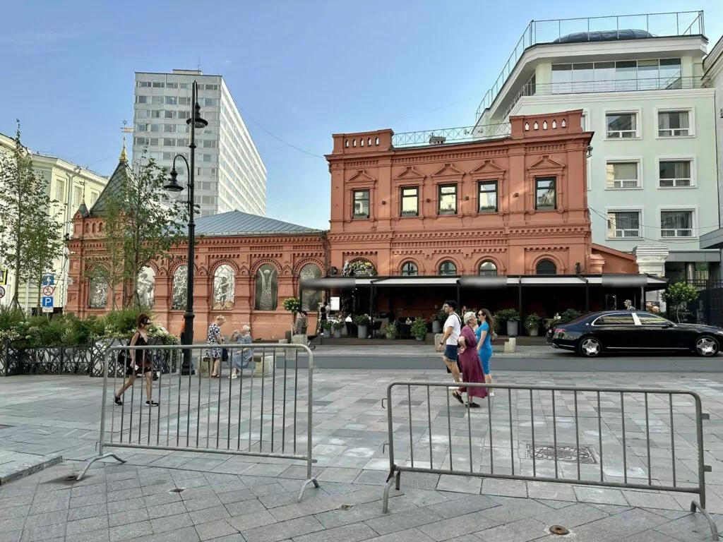 Охотный Ряд &mdash; Лубянка: брендов и зрелищ  фото