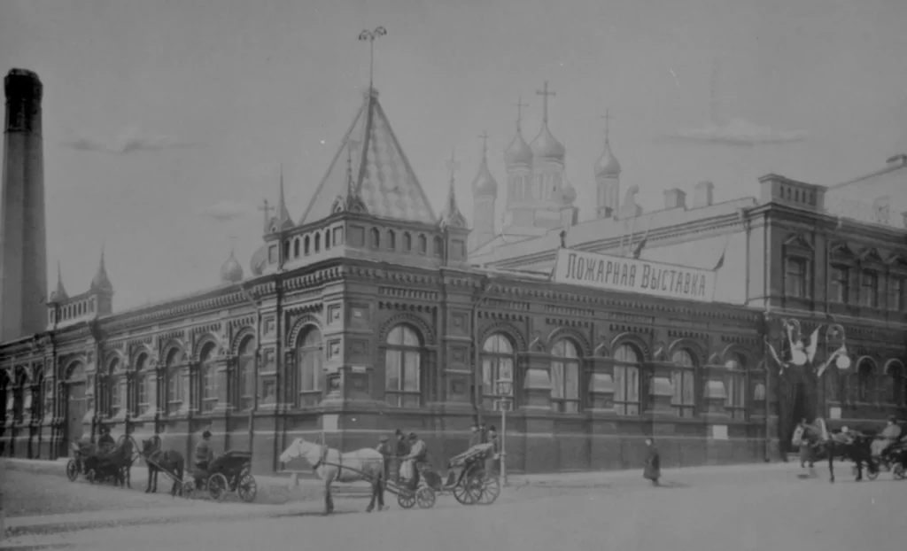 Охотный Ряд &mdash; Лубянка: брендов и зрелищ  фото